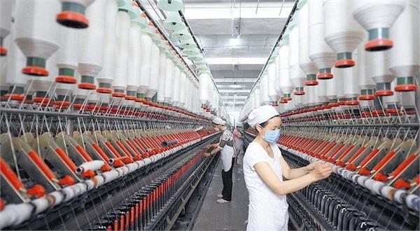 南京化纤子公司临时停产三个月只因粘胶短纤销售太困难